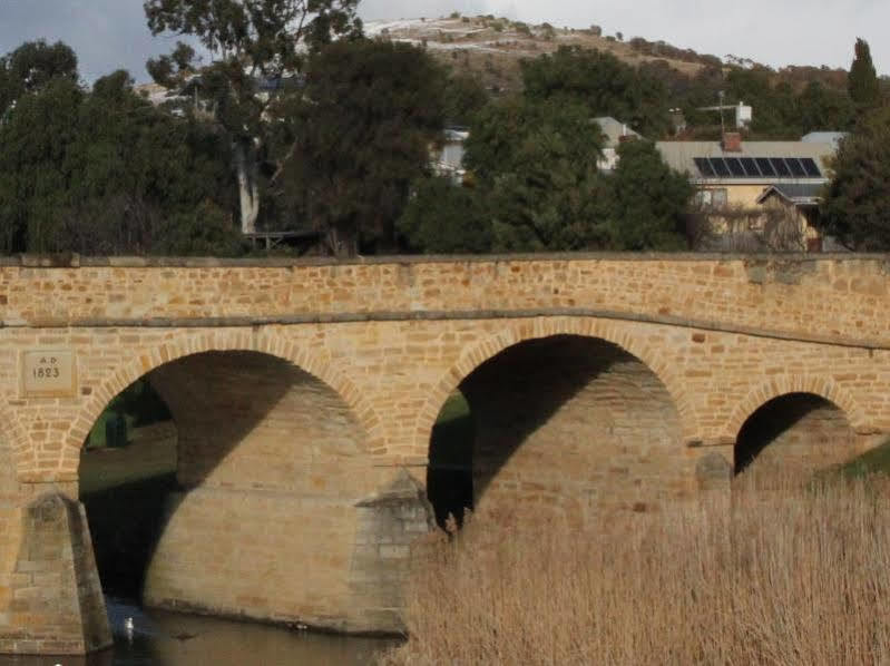 Bridge Cottages Sargeants & Armoury Cottages 1823 - History & Charm Richmond Eksteriør billede